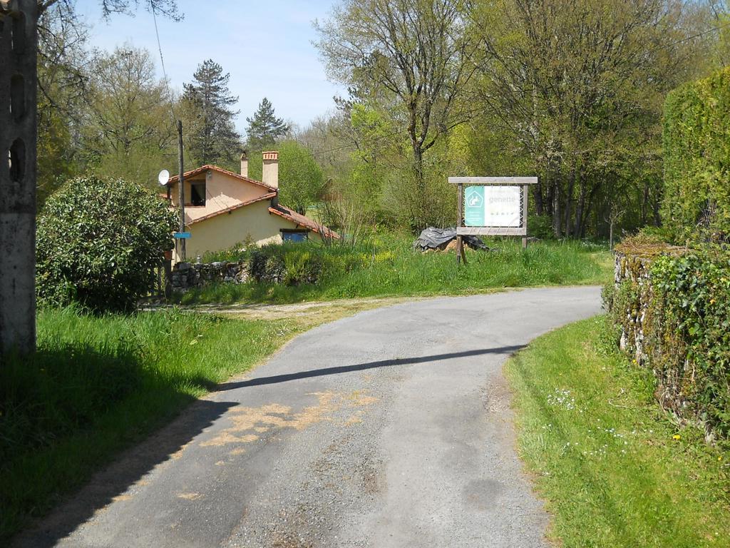 Villa Le Domaine De La Genette à Paussac-et-Saint-Vivien Extérieur photo